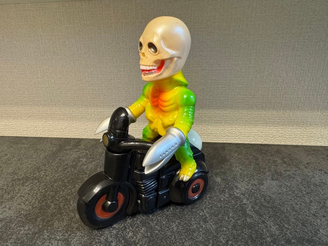 一番星　zollmen ガルタン 三輪車 ゾルメン GALTAN ソフビ