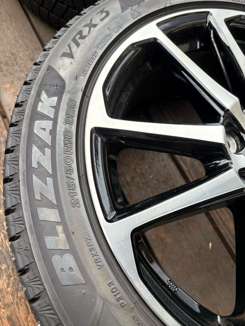 ヤリスクロス 18インチ純正ホイール スタッドレスタイヤ