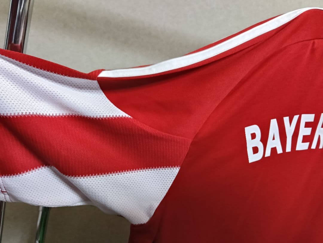 正規品！美品！ バイエルン・ミュンヘン　ユニフォーム 10-11 Oサイズ