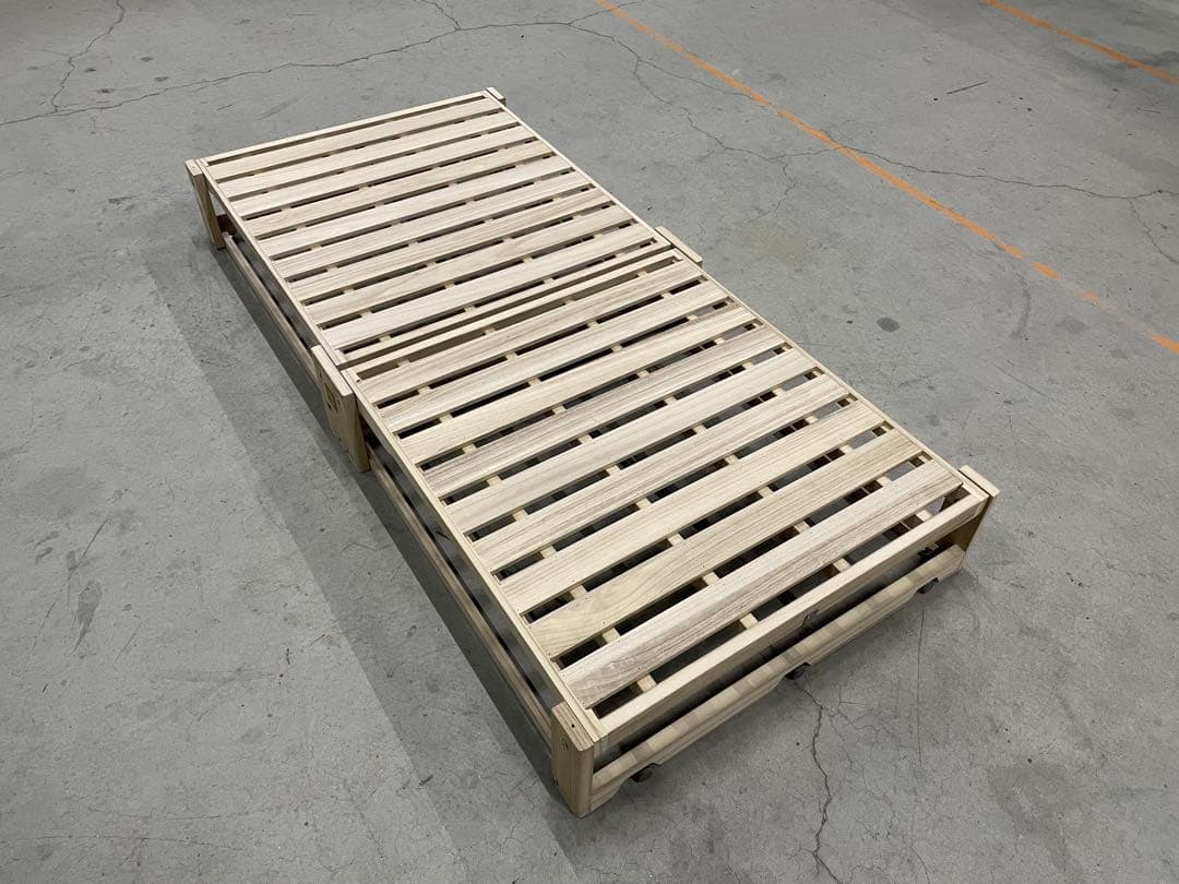 美品　桐の畳めるベッド 桐らくね 桐優 kiyuu 折り畳み式