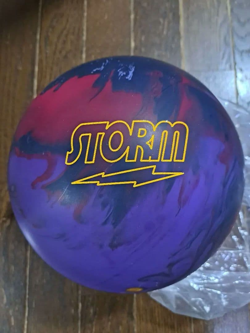 Storm LOCK IT ボウリングボール 15 ポンド4オンス　新品