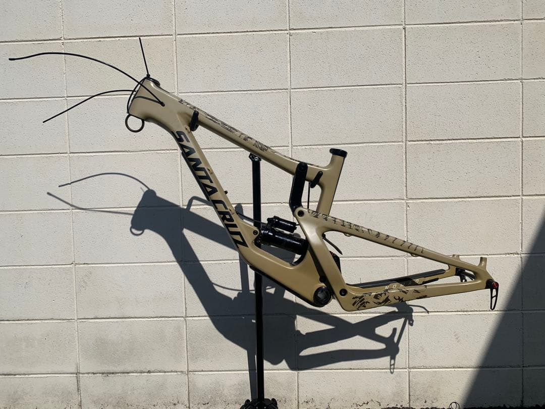 ⭐︎ ezzmoke ⭐︎ SANTACRUZ NOMAD C 2018