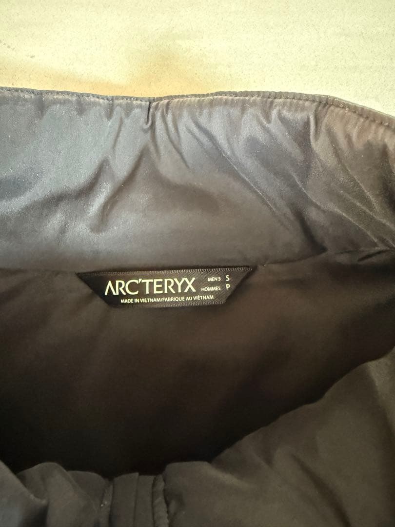 ARC'TERYX アークテリクス プロトン ジャケット ブラック