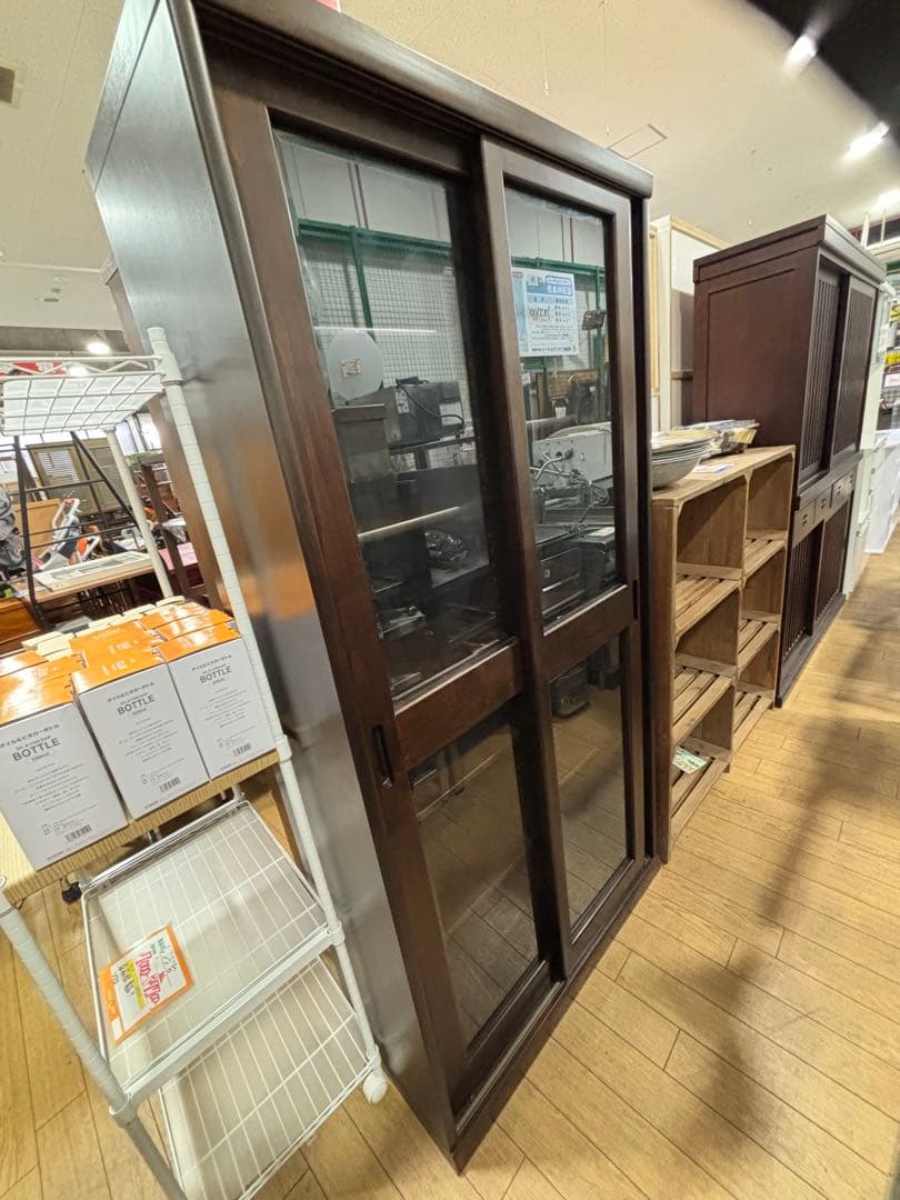 T74 ダークブラウン ガラス扉 本棚