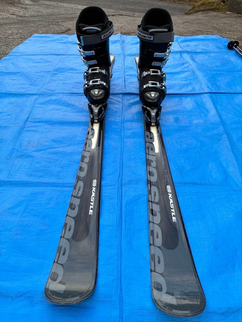 KASTLEスキー板、DOLOMITEブーツ、KIZAKIストックのセット