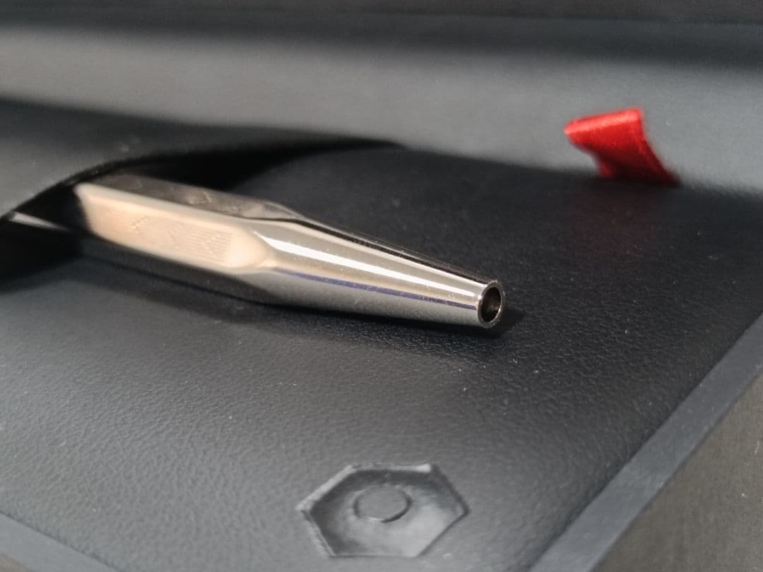 coco【新品未使用】カランダッシュ エクリドール シェブロンBP