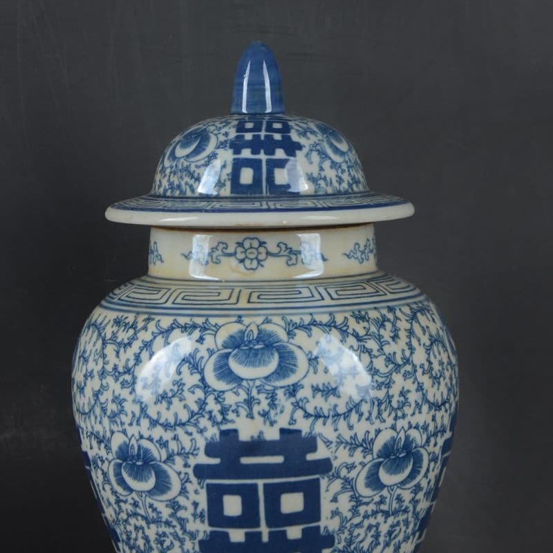 青花喜字纏枝蓮蓋缶 景徳鎮 陶磁器 装飾品 現代工芸品 美術品 置物