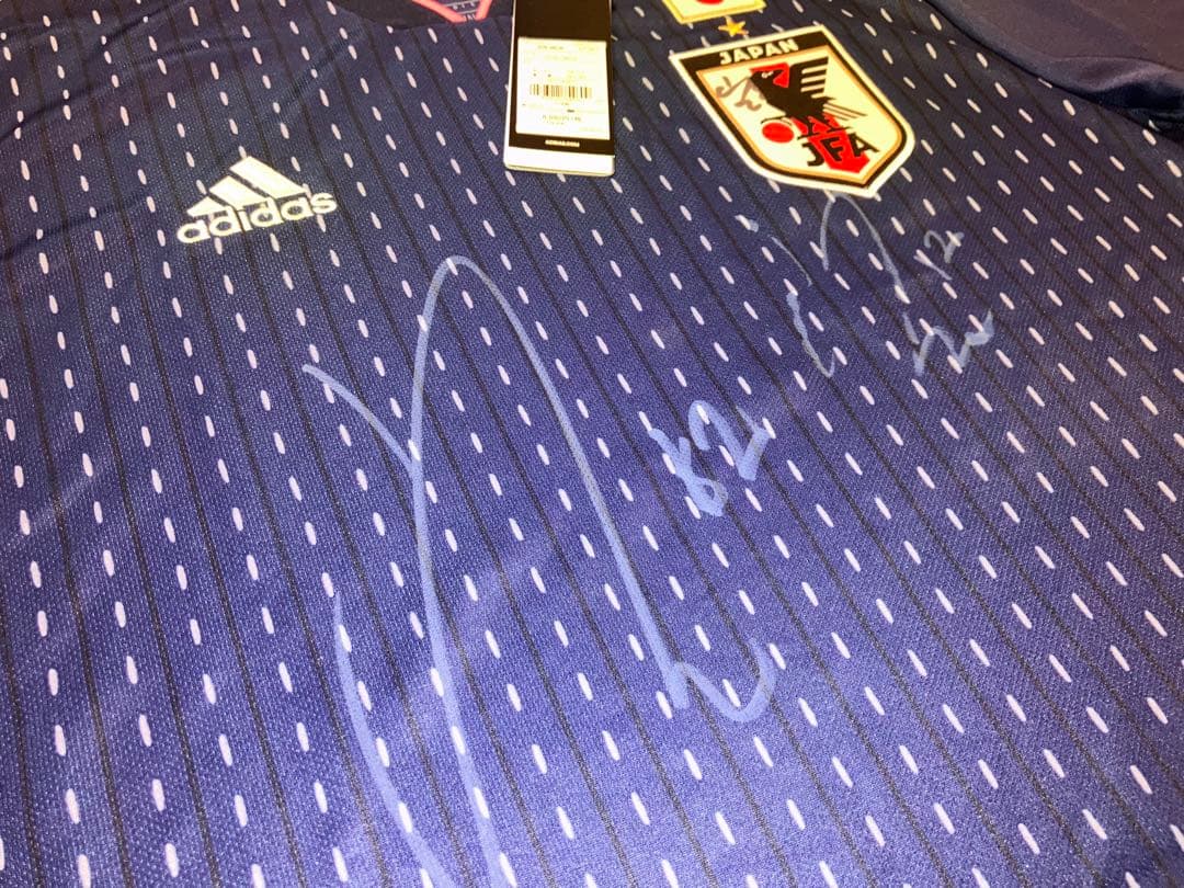 猶本光選手　adidas 日本代表 サッカーシャツ 直筆サイン　サイズ2XO