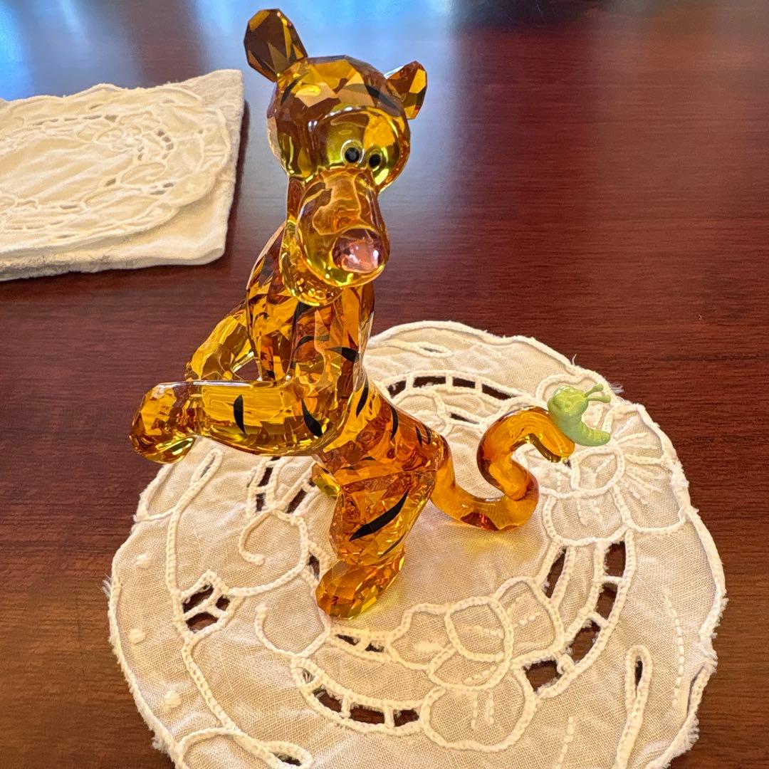 スワロフスキー　ディズニー　ティガー　置物