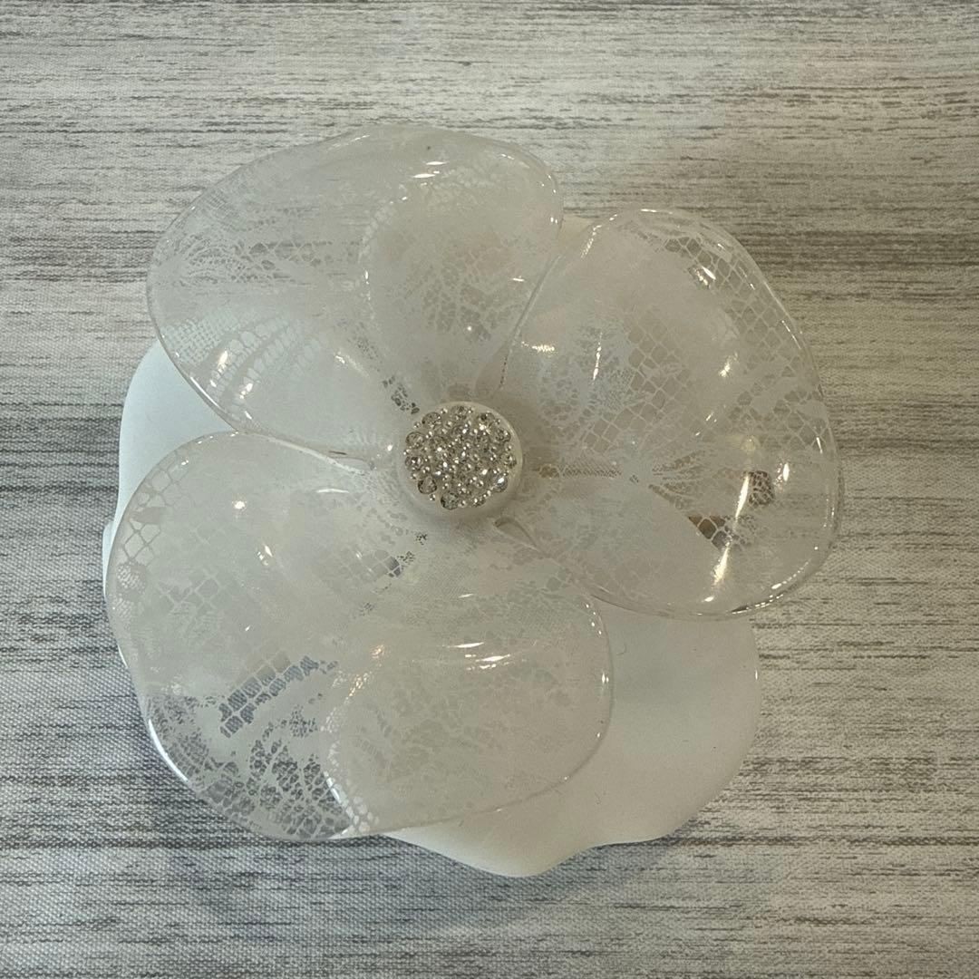 アレクサンドル　ドゥ　パリ　バレッタ　レース柄