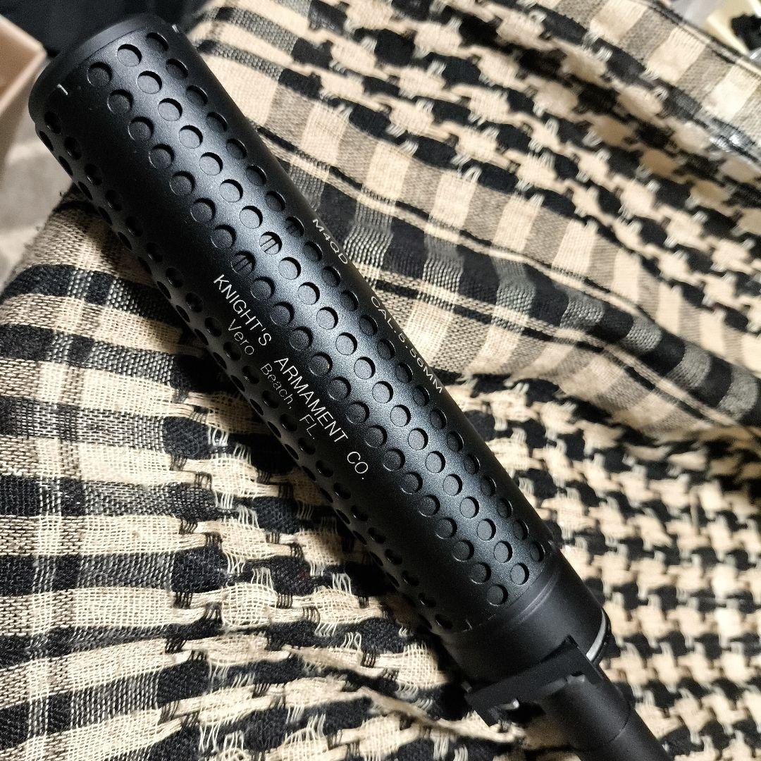 1 東京マルイ製　MWS マガジン3本　サイレンサー　ACOG　ガスブロ