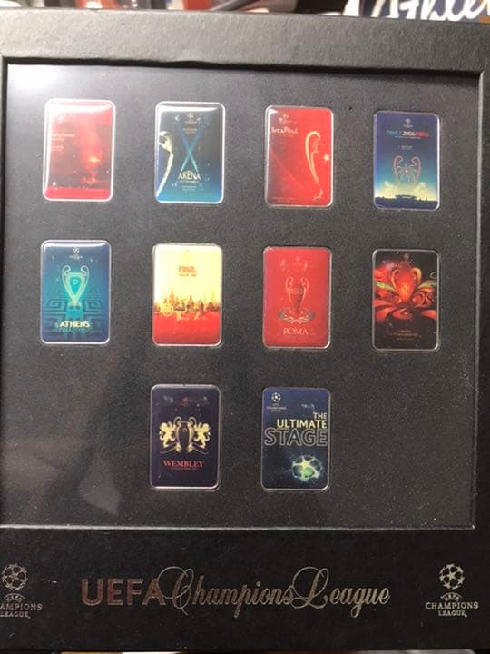 歴代UEFAチャンピオンズリーグ(2003~2011)、Finalピンバッジ