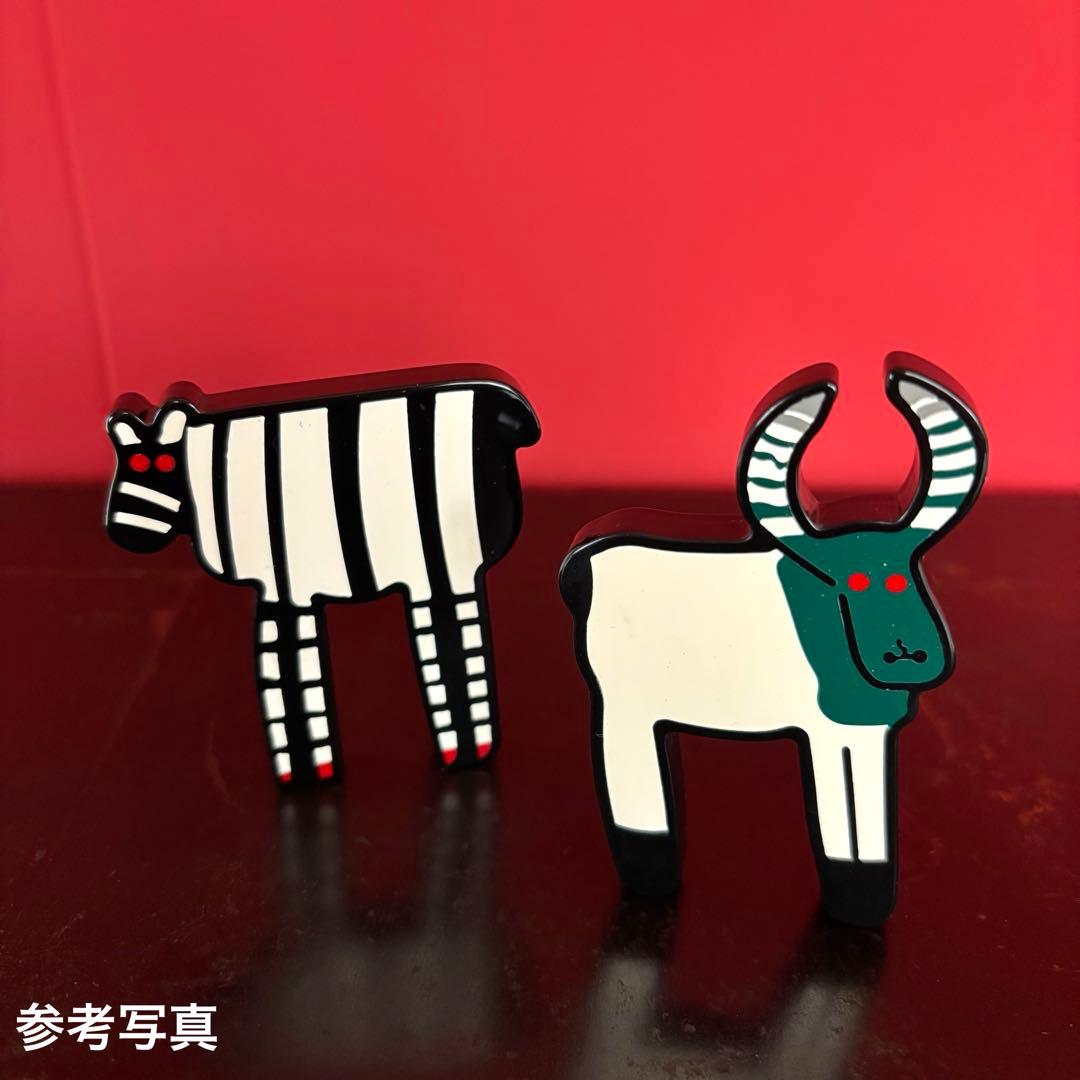 美品✨　MARNI ブローチ　動物モチーフ　樹脂　保存袋付き