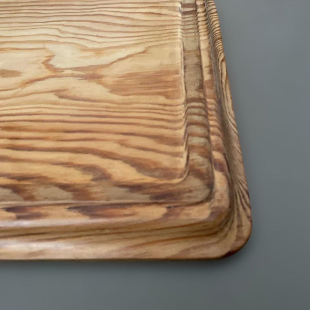 「時を纏う、肥松の角盆。」　　　　　　一献が特別になる盆　日常使いの盆