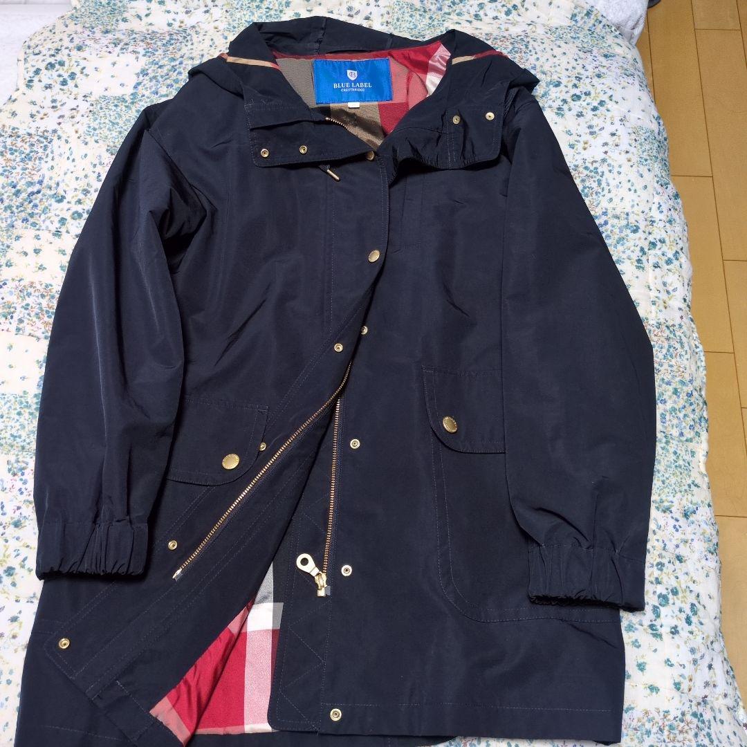 ブルーレーベルクレストブリッジ フーデッドコート