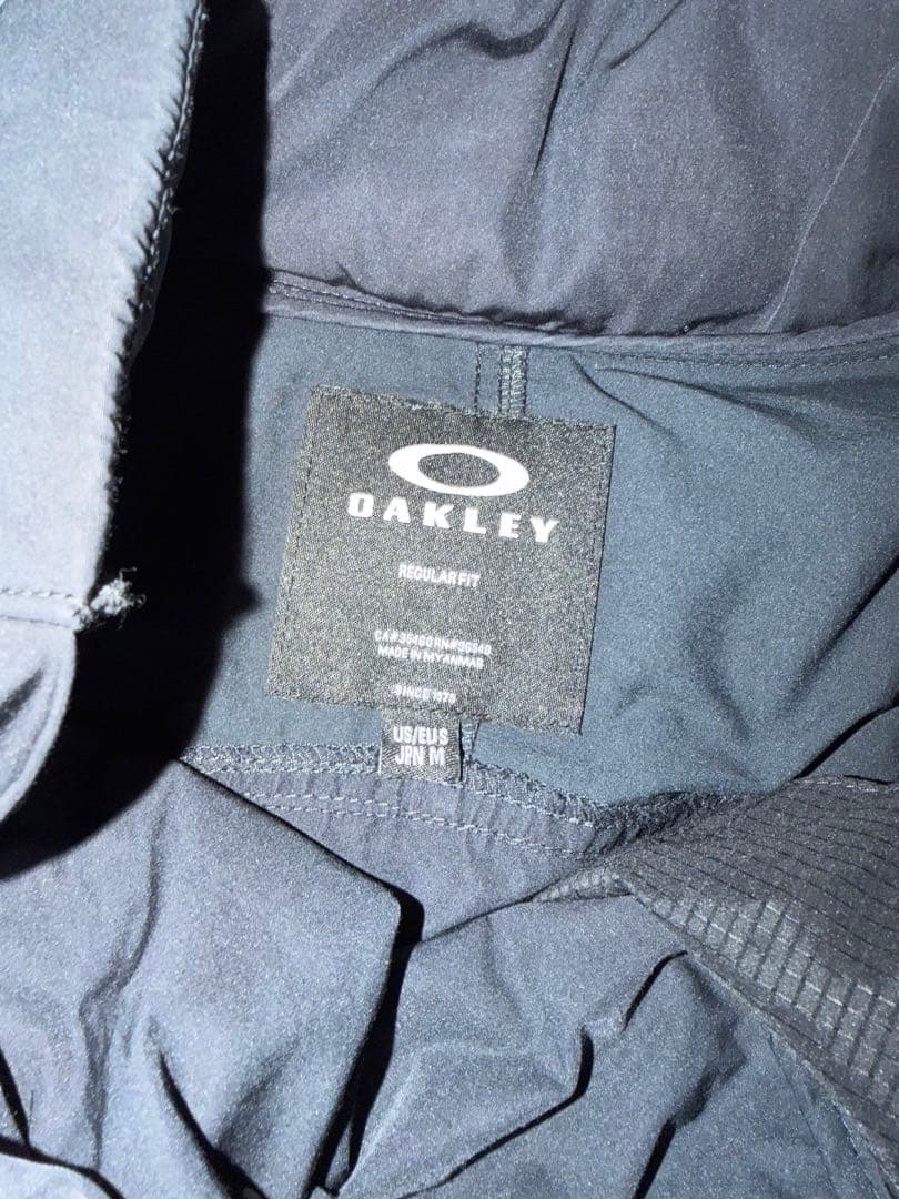 OAKLEY ブラック ナイロンジャケット テック