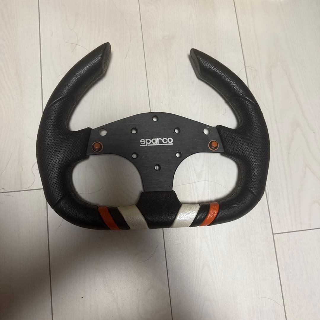 sparco ステアリング　1日間お値下げ