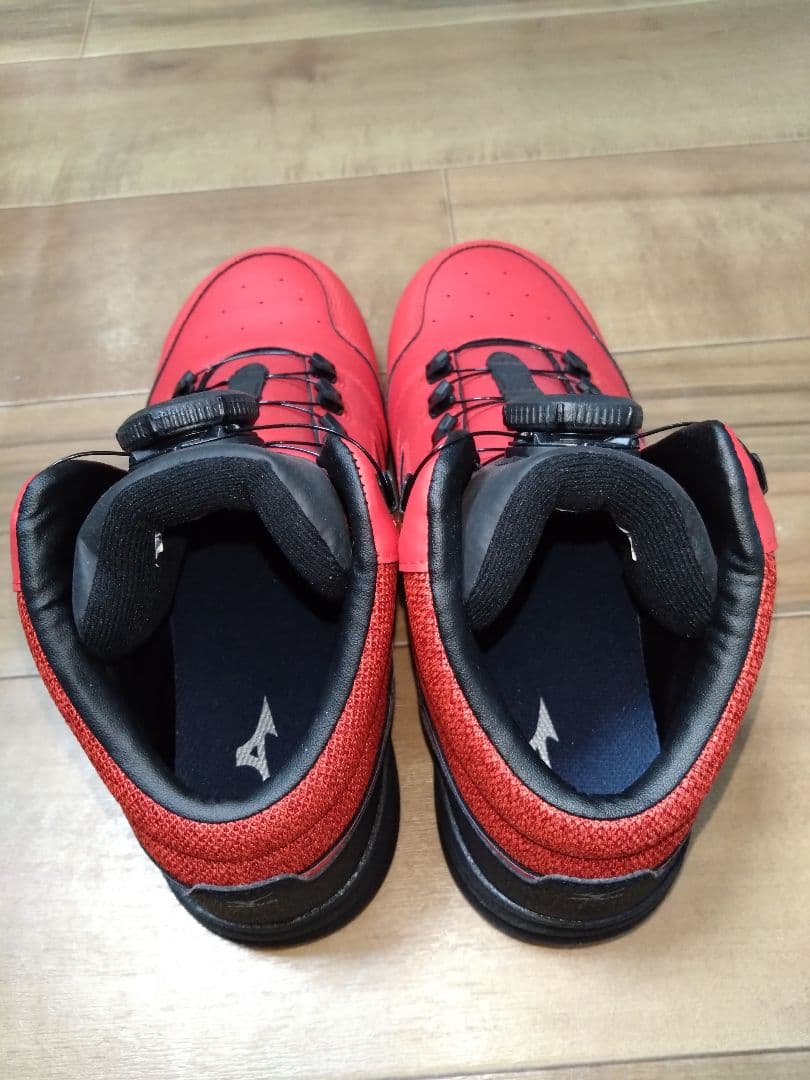 ミズノ　安全靴　２７センチ　新品　未使用