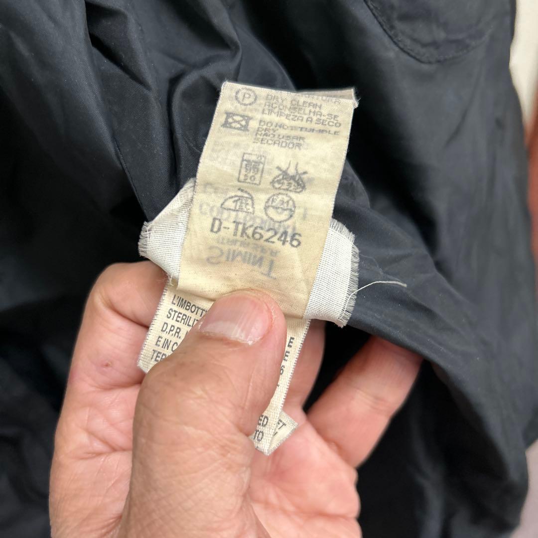 アルマーニジーンズ、ダウンジャケット イタリア製