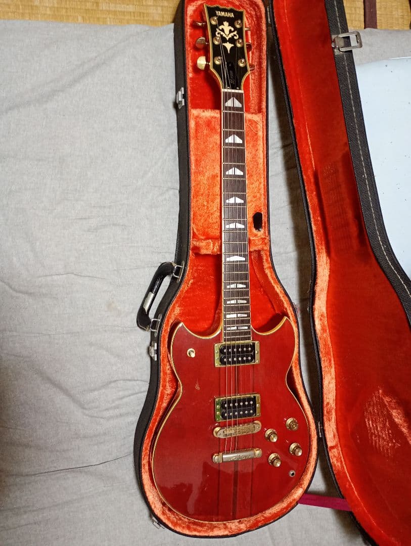 Yamaha SG-1500レッド エレキギター