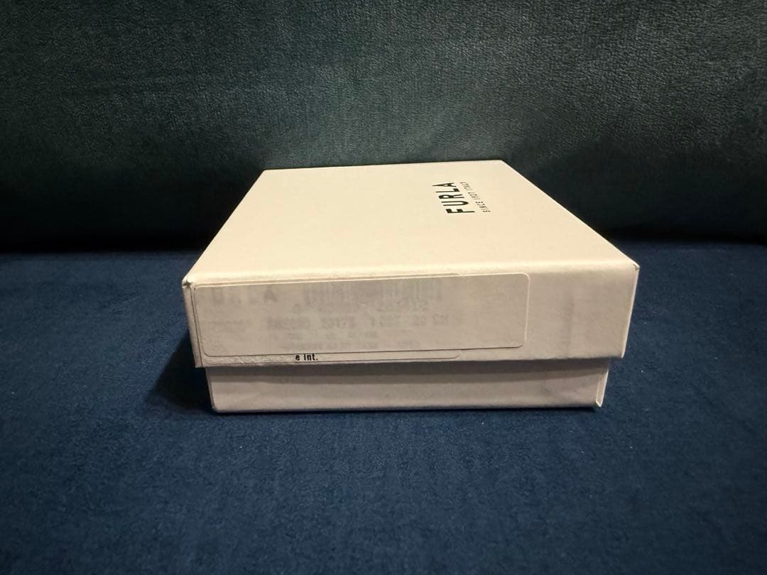 【新品未使用】FURLA 名刺入れ　ビジネスカードケース