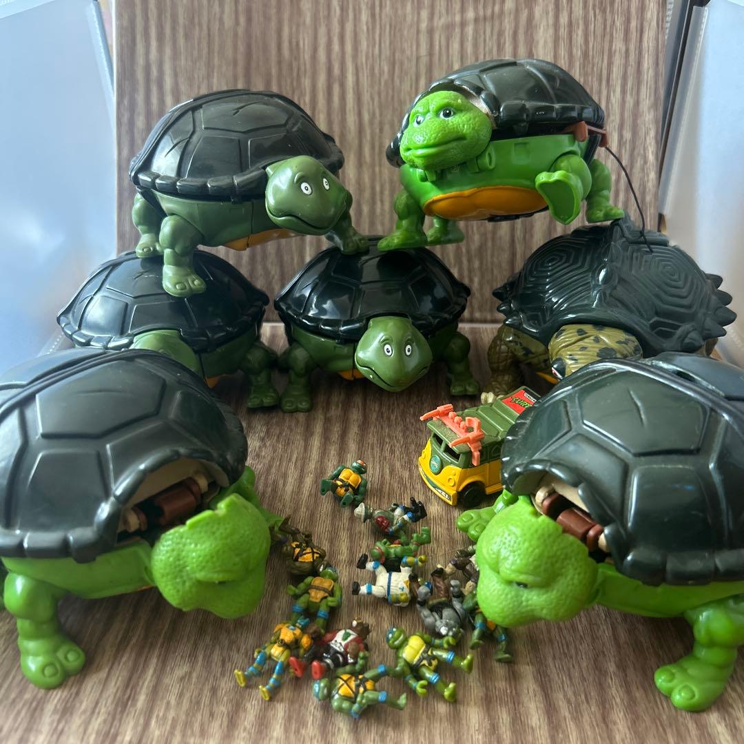 タートルズミニフィギュア ミュータントベース