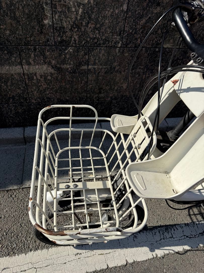 bikke電動アシスト自転車 チャイルドシート付き ホワイト