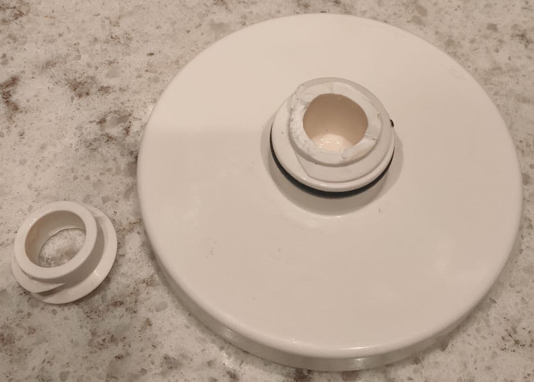 ハウステック　クリン軟水器　浴室備付