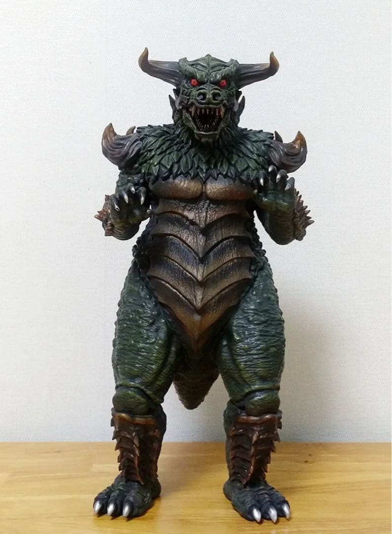 Mondo プルガサリ ソフビ [12インチ デラックスバージョン]