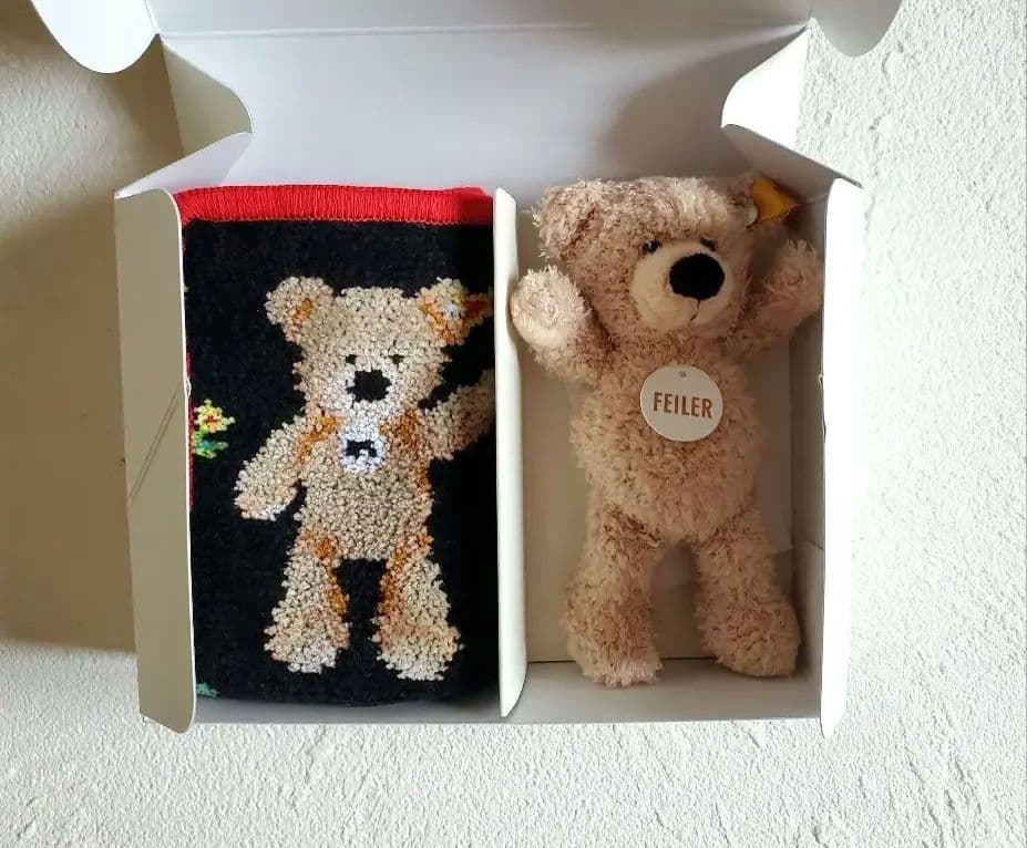 【未使用】steiff × FEILER ハンカチ テディベアキーリングセット