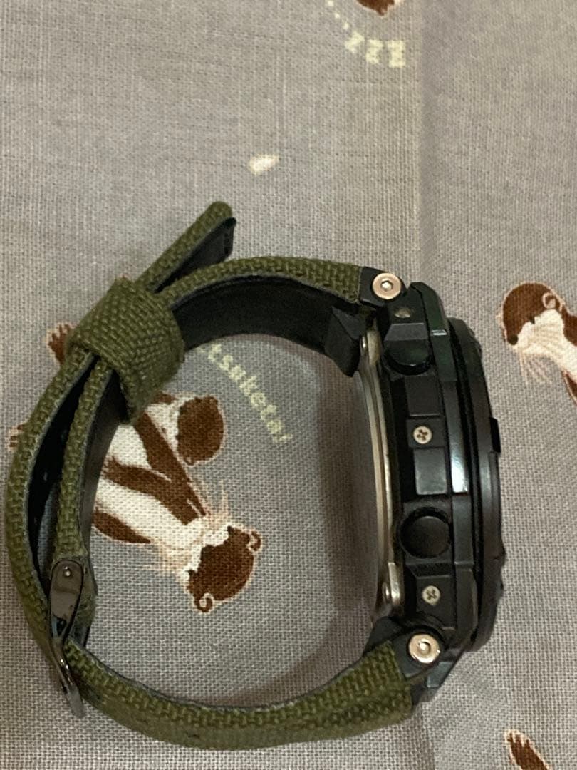 CASIO G-SHOCK GST-W130BC-1A3JF ブラック/グリーン