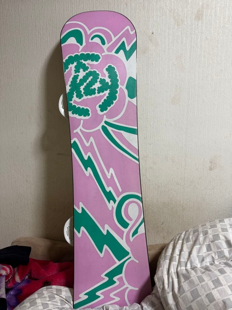 フリースタイルスノーボード カラフルデザイン