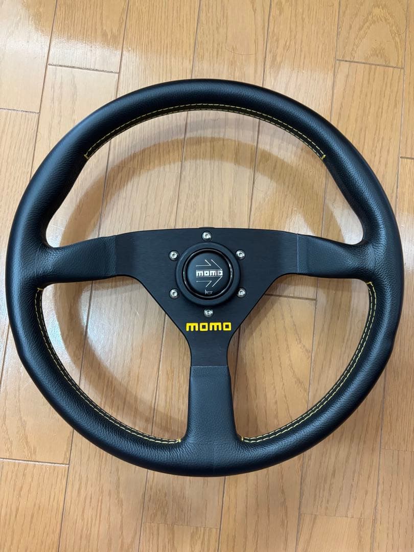 MOMO ヴェローチェレーシング 35パイ V-1 + T300rs アダプタ