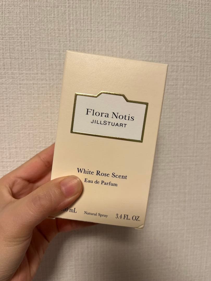 Flora Notis Jill Stuart ホワイトローズ オードパルファン