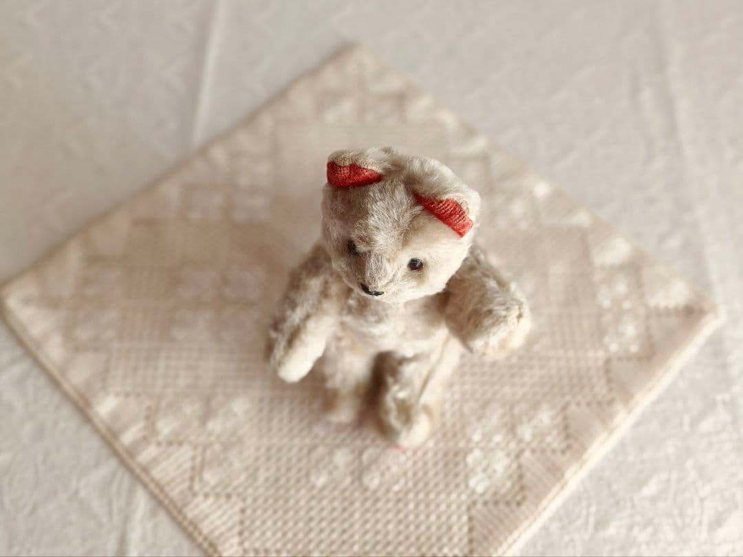 * vintage bear ❀ * 朱色のお耳の クマちゃん