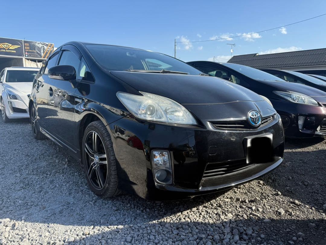 トヨタ プリウス　ハルキ