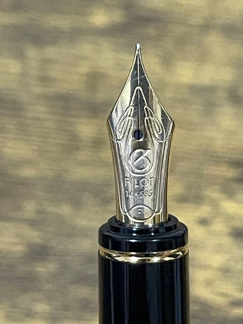 試筆のみ　1995年製　旧型　グランセ　14金　細字　グリーン　マーブル　万年筆