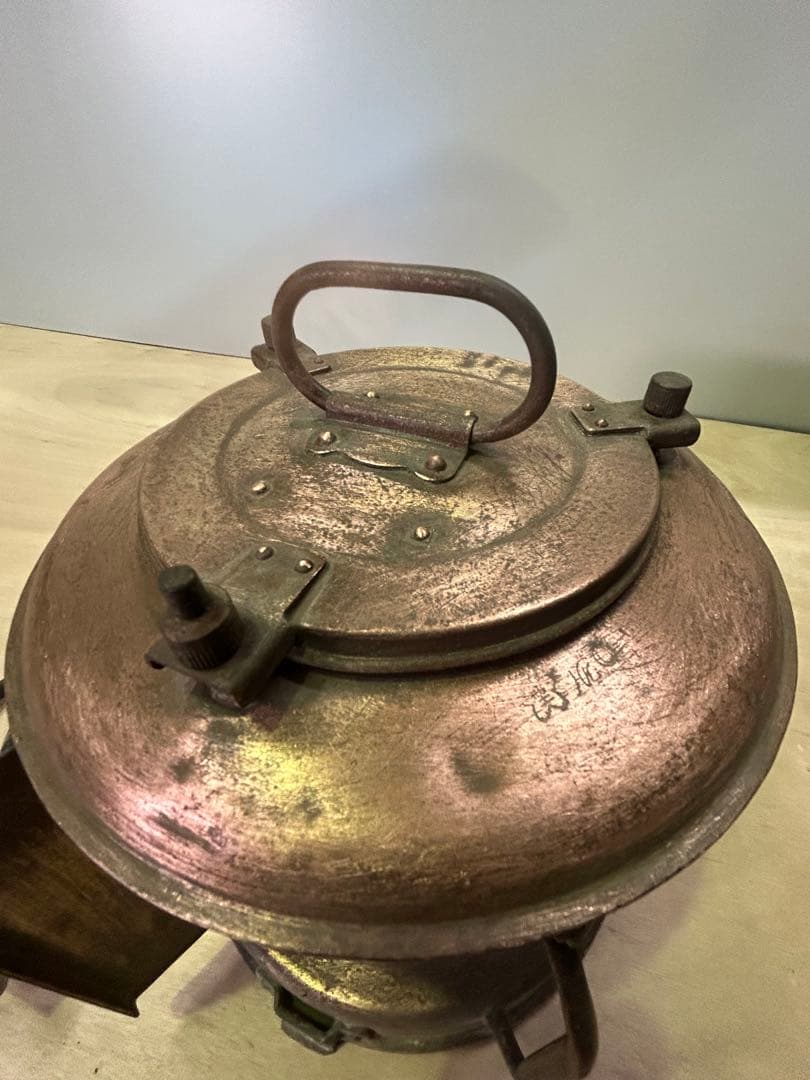 レトロスタイル 金属製ランタン