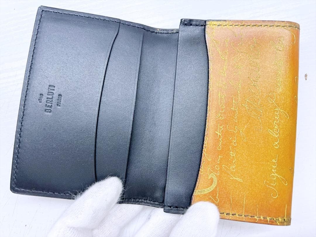 美品　ベルルッティ　インブイア　スクリットレザー　カードホルダー　名刺入れ