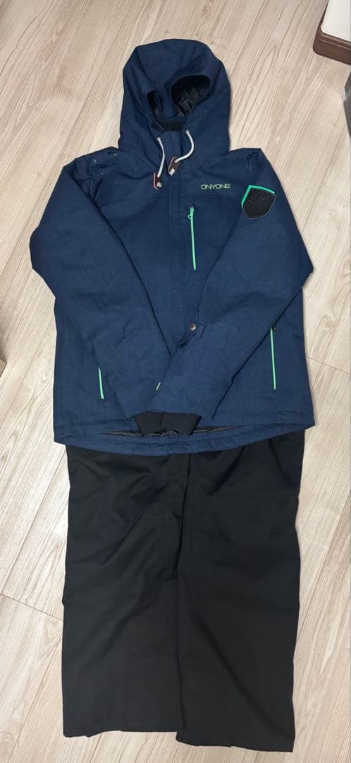 スキーウェア上下セット　onyone