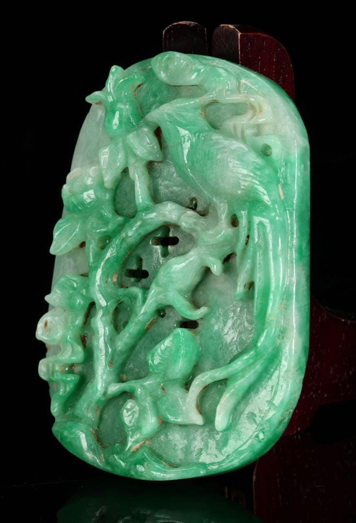 極上翡翠 花鳥文牌 透彫 玉石彫刻 ヒスイ 天然ジェイダイト 木箱付 古美術品