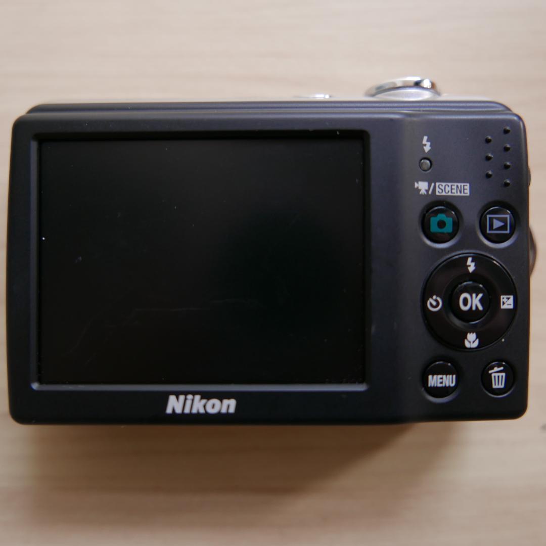 【動作確認済】Nikon COOLPIX L23 シルバー 乾電池対応 コンデジ