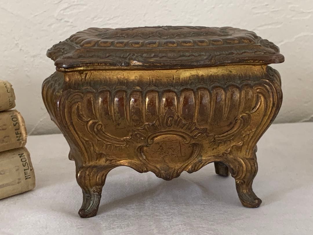 フランスアンティーク　ジュエリーケース　脚付　ブロカント