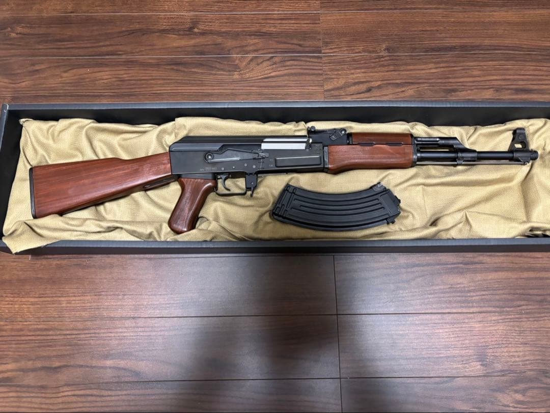 こまち　【訳アリ美品】東京マルイ 次世代電動ガン AK-47 Type3