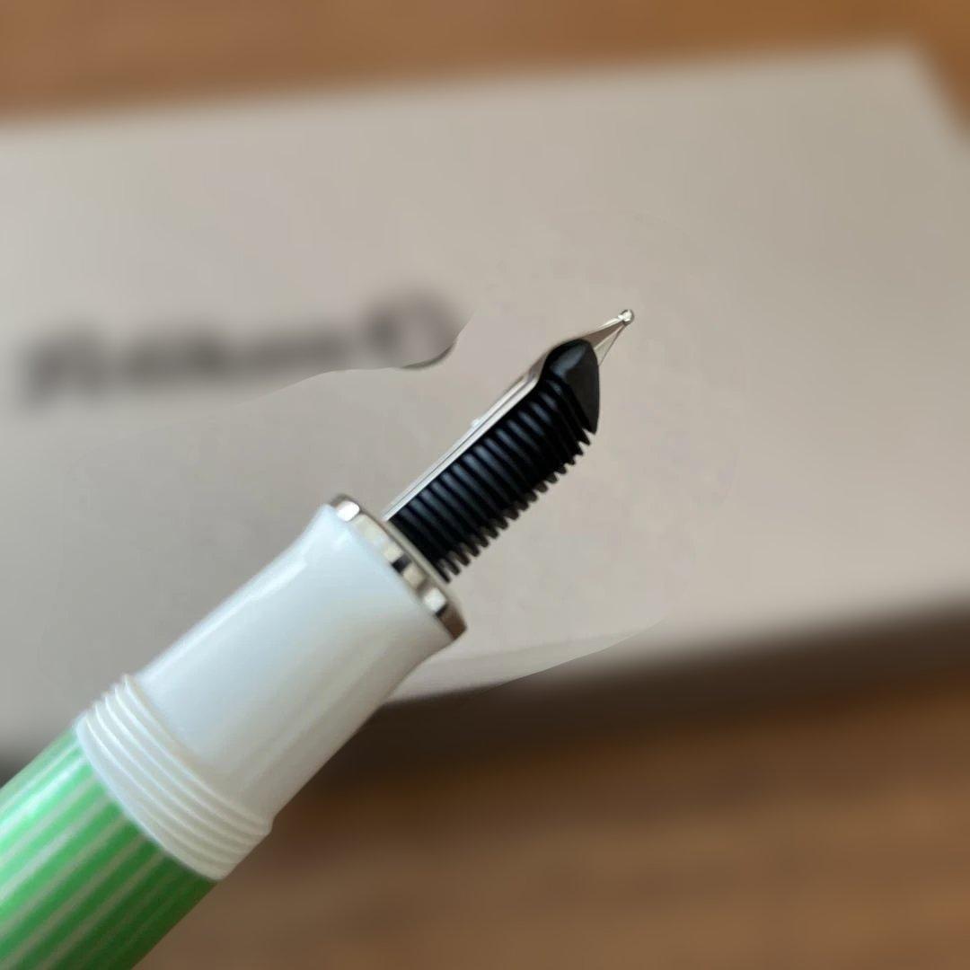 【未使用品】Pelikan 万年筆 M605「グリーンホワイト 」