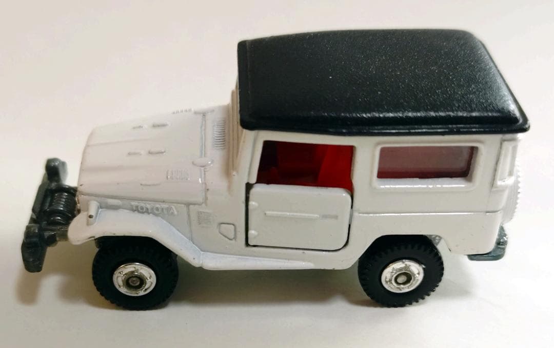 トミカ 2-2 トヨタ ランドクルーザー 当時物 旧ホイール FJ40①