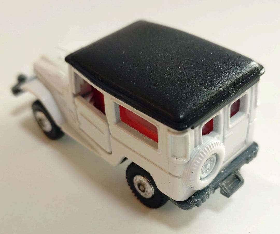 トミカ 2-2 トヨタ ランドクルーザー 当時物 旧ホイール FJ40①