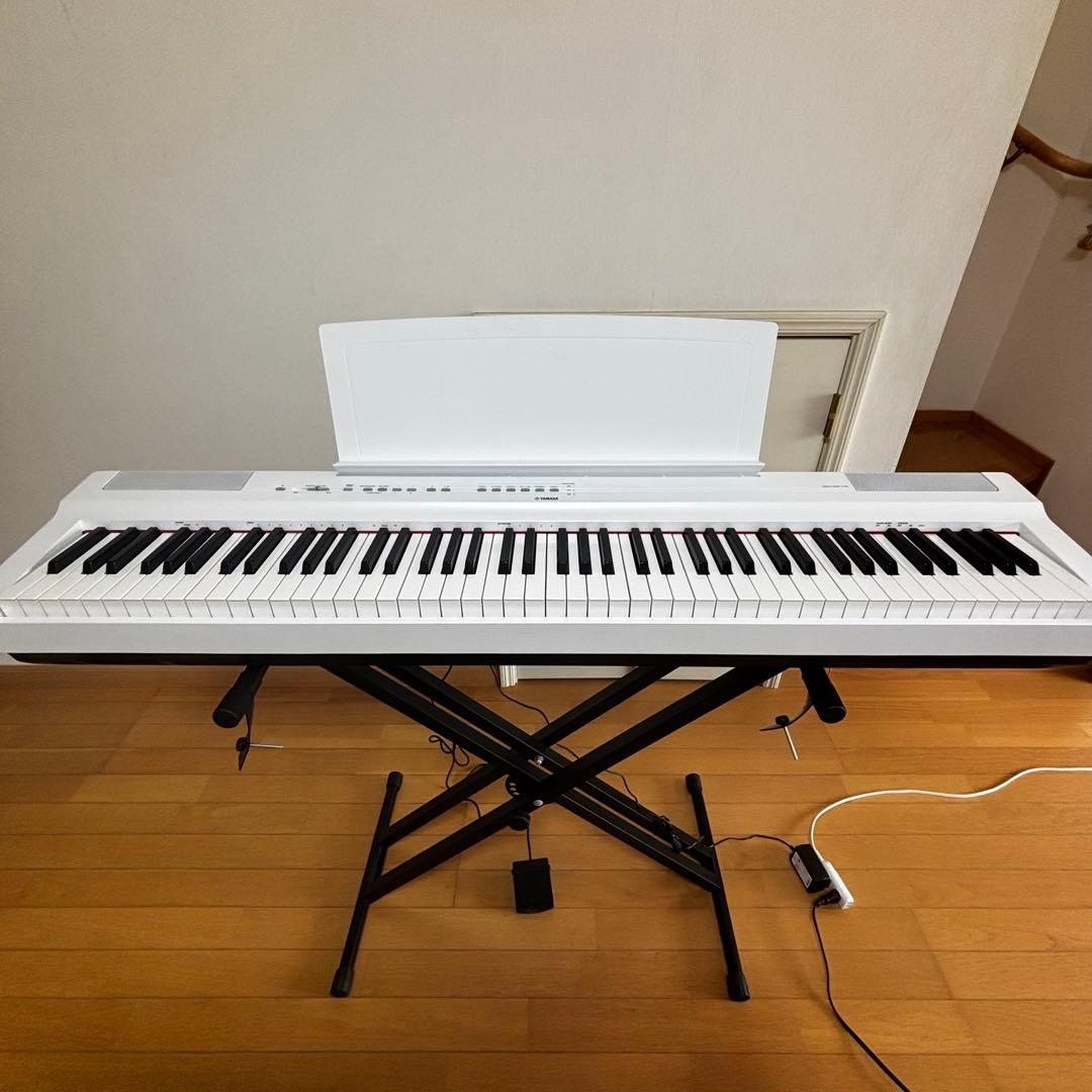 引き取り限定　YAMAHA88鍵 ホワイト電子ピアノ　Pー125 美品