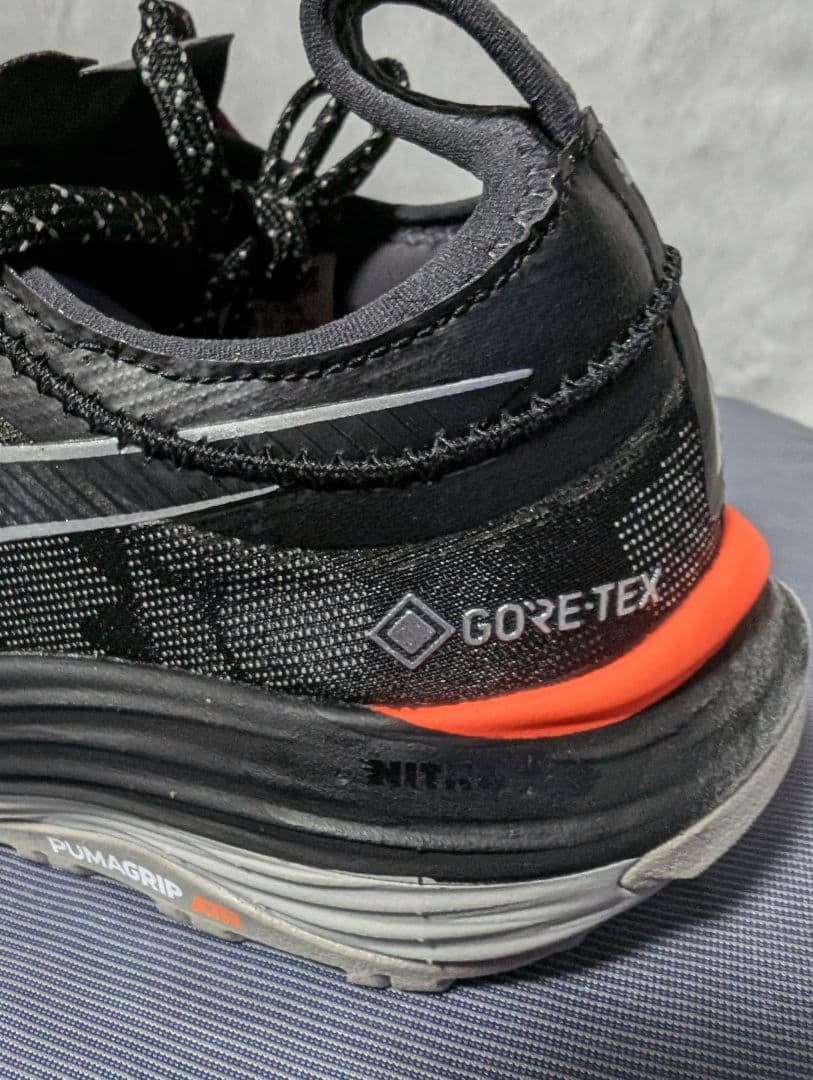 PUMA ヴォヤージ ニトロ 3 GORETEX 25cm