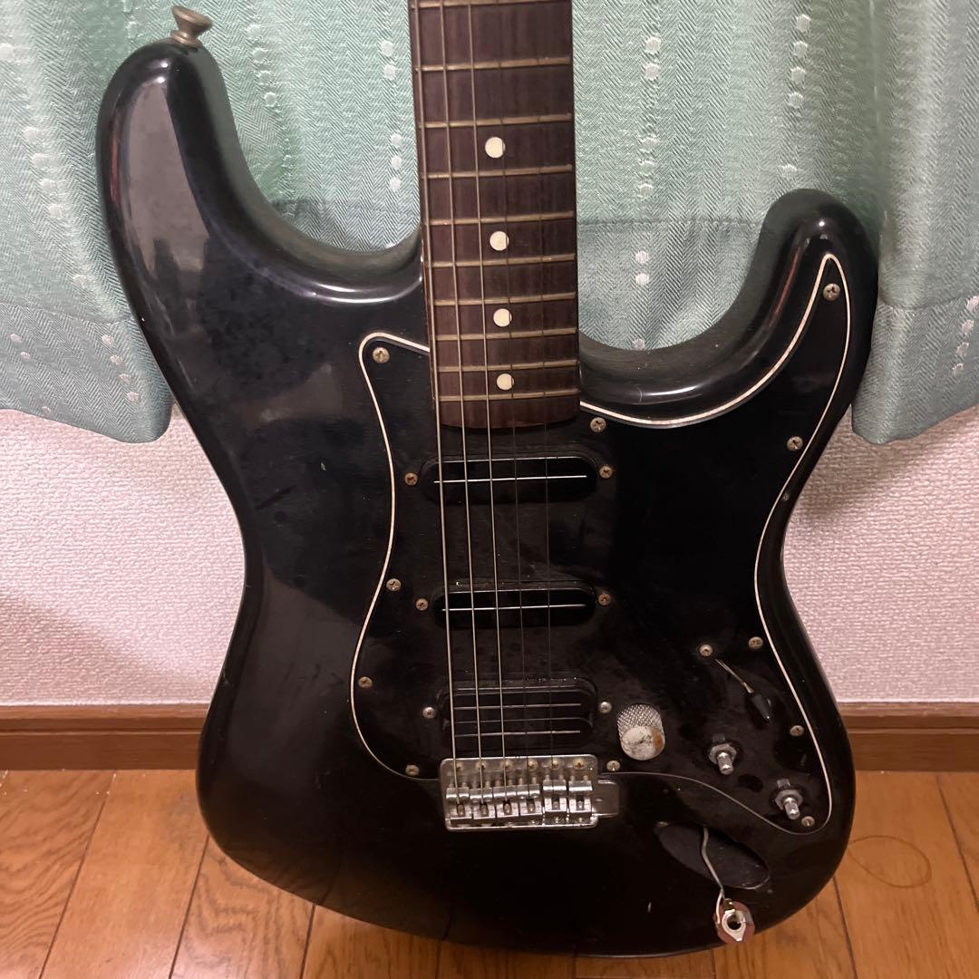 エレキギター フロイドローズ搭載